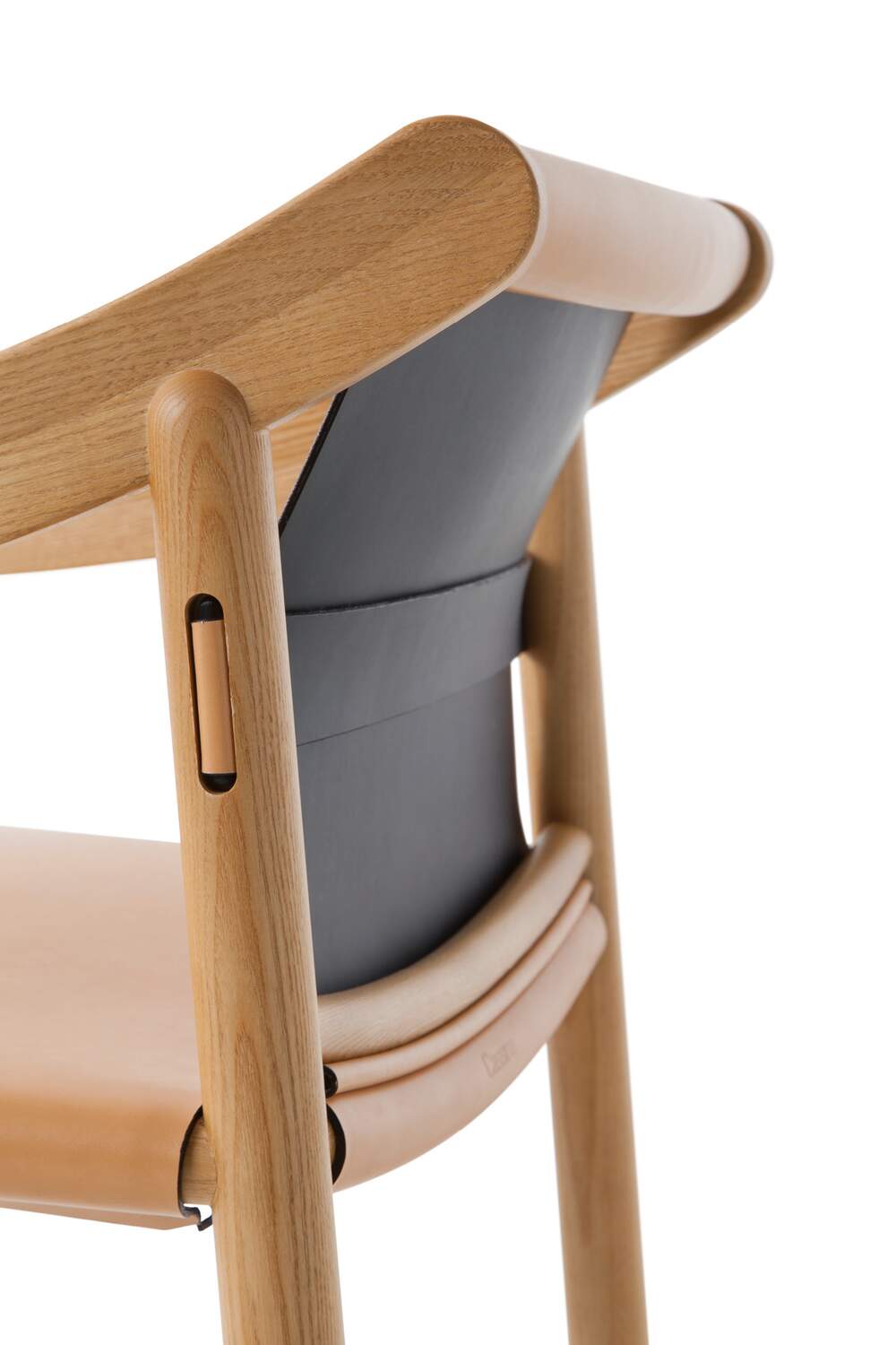 905 Chair by Vico Magistretti | Cassina