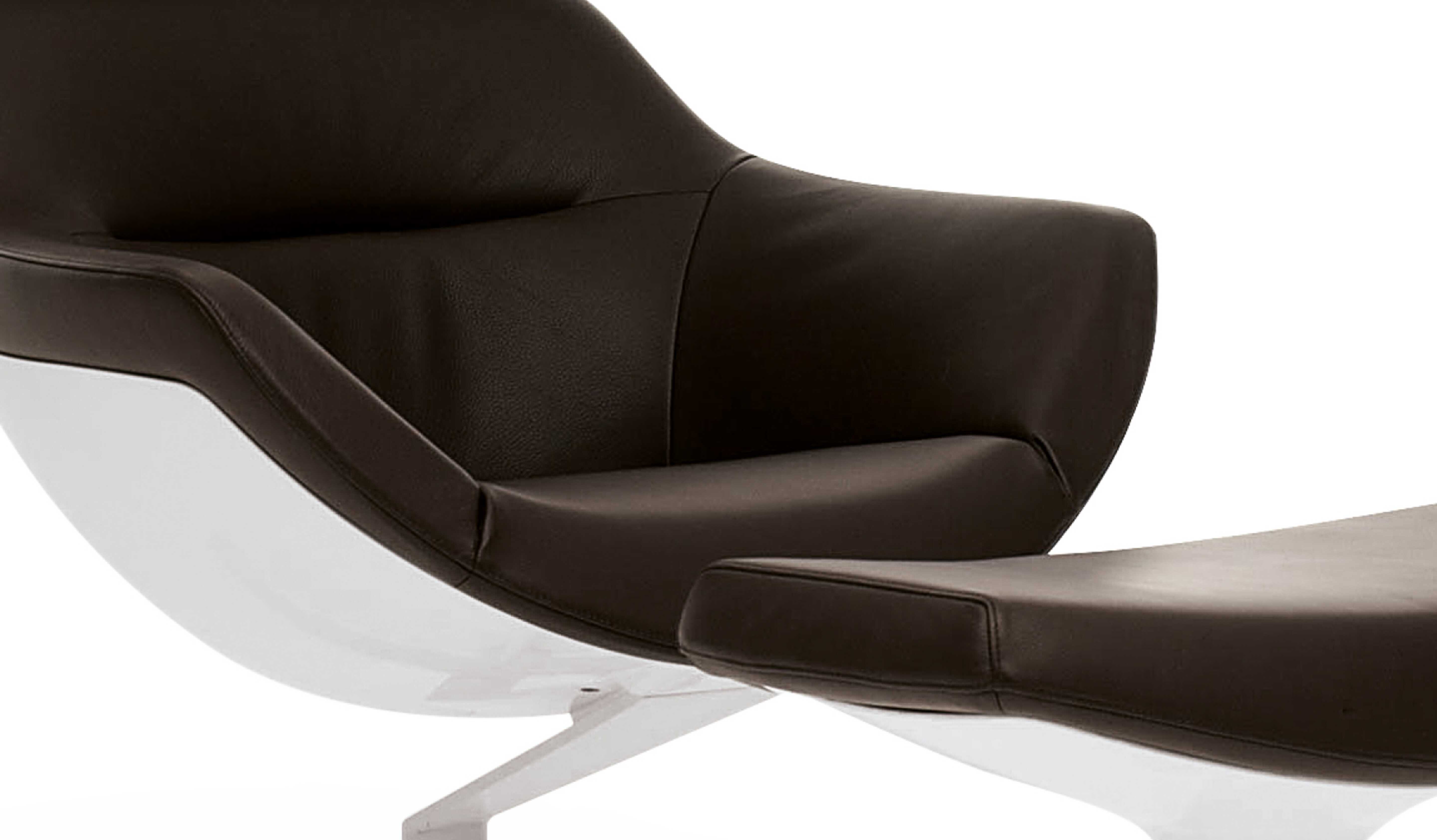 Auckland Armchair by Jean Marie Massaud | Cassina Auckland Armchair by Jean Marie Massaud | Cassina