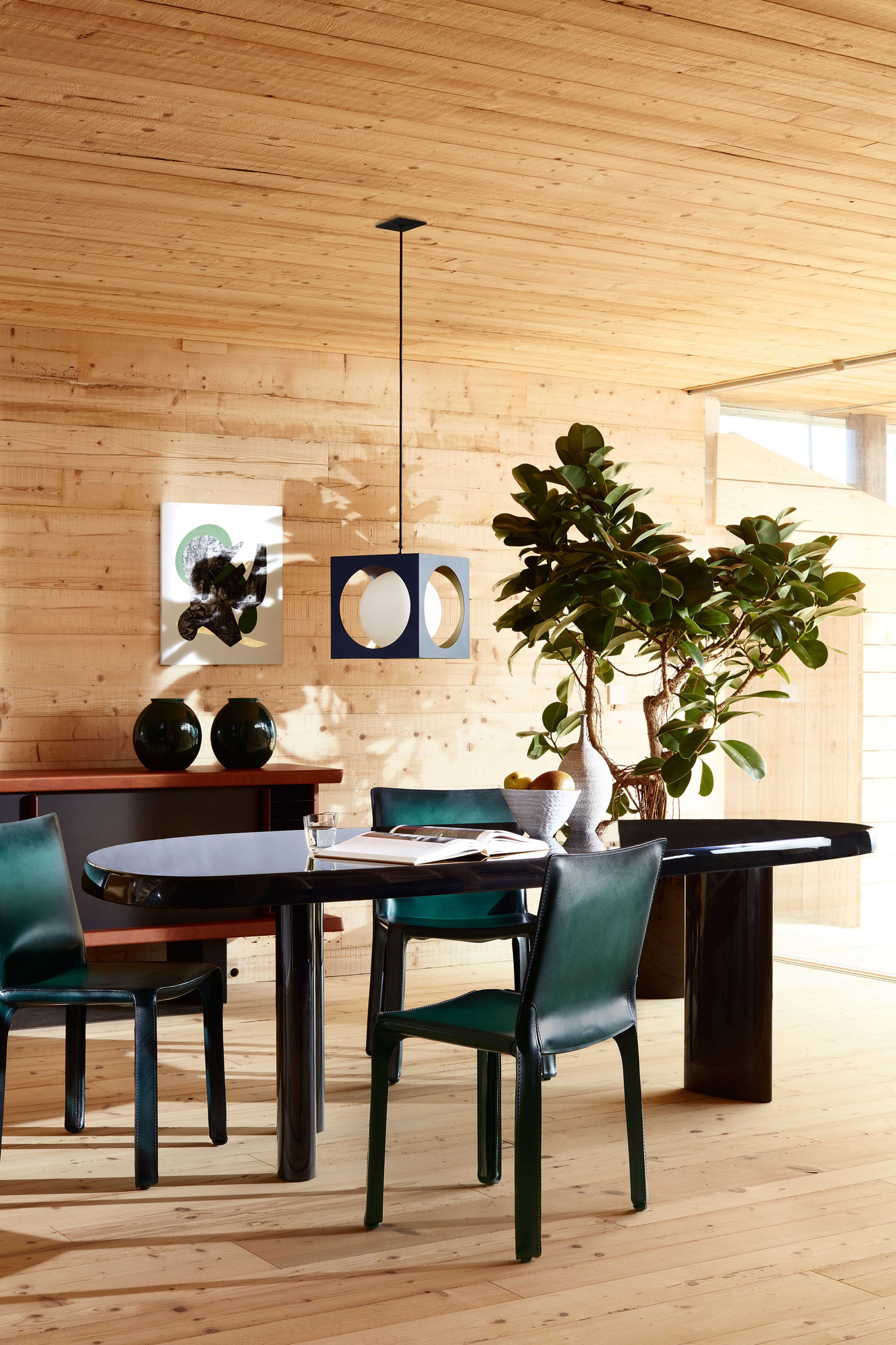 Cab 412 Chair by Mario Bellini | Cassina Cab 412 Chair by Mario Bellini | Cassina