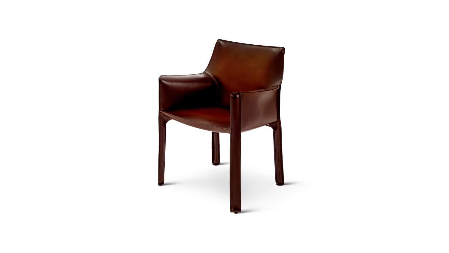 Cassina 413CAB アームチェア　1 cq5dam.thumbnail.1500.1500.jpg