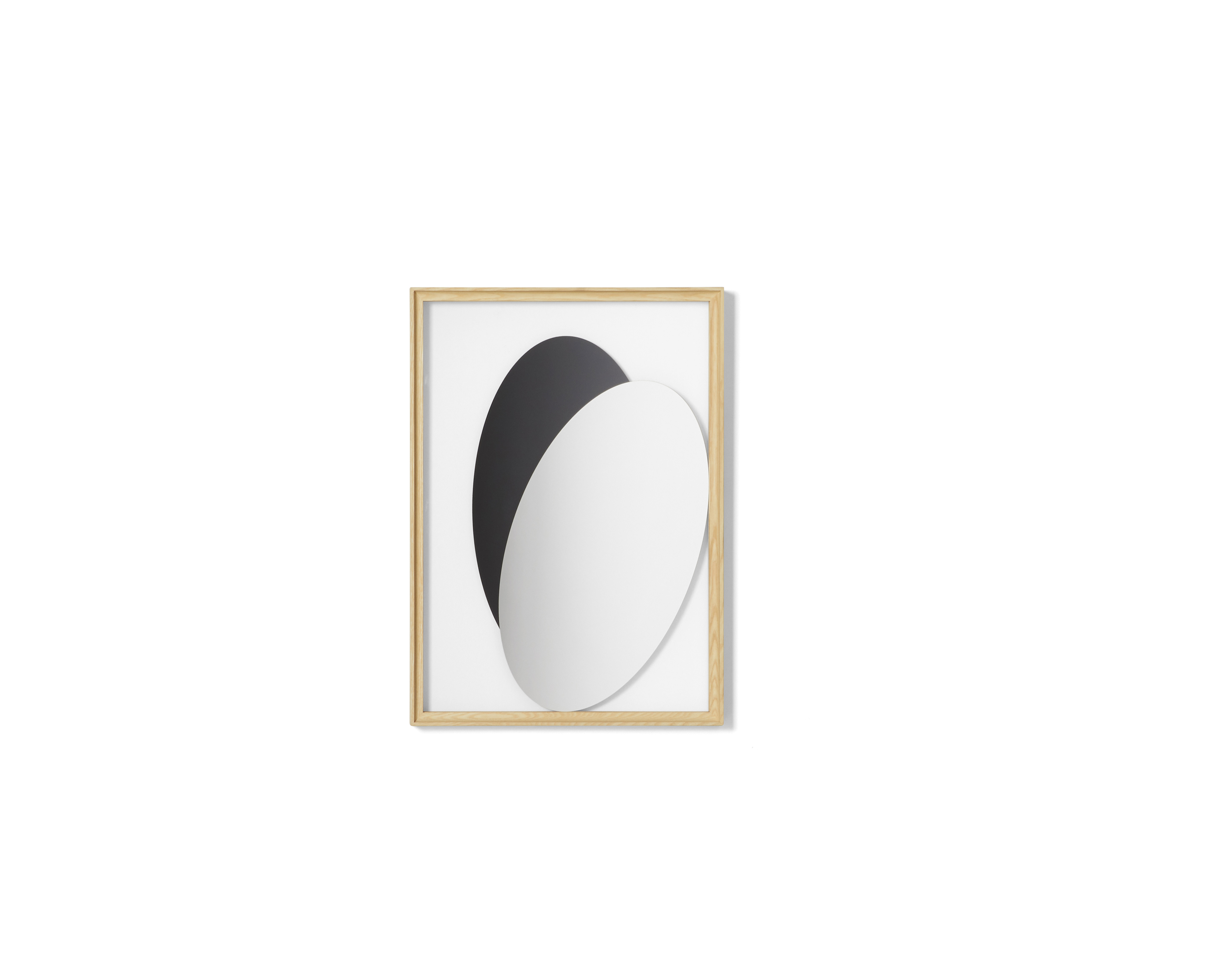 Memory Of A Lost Oval mirror | Cassina