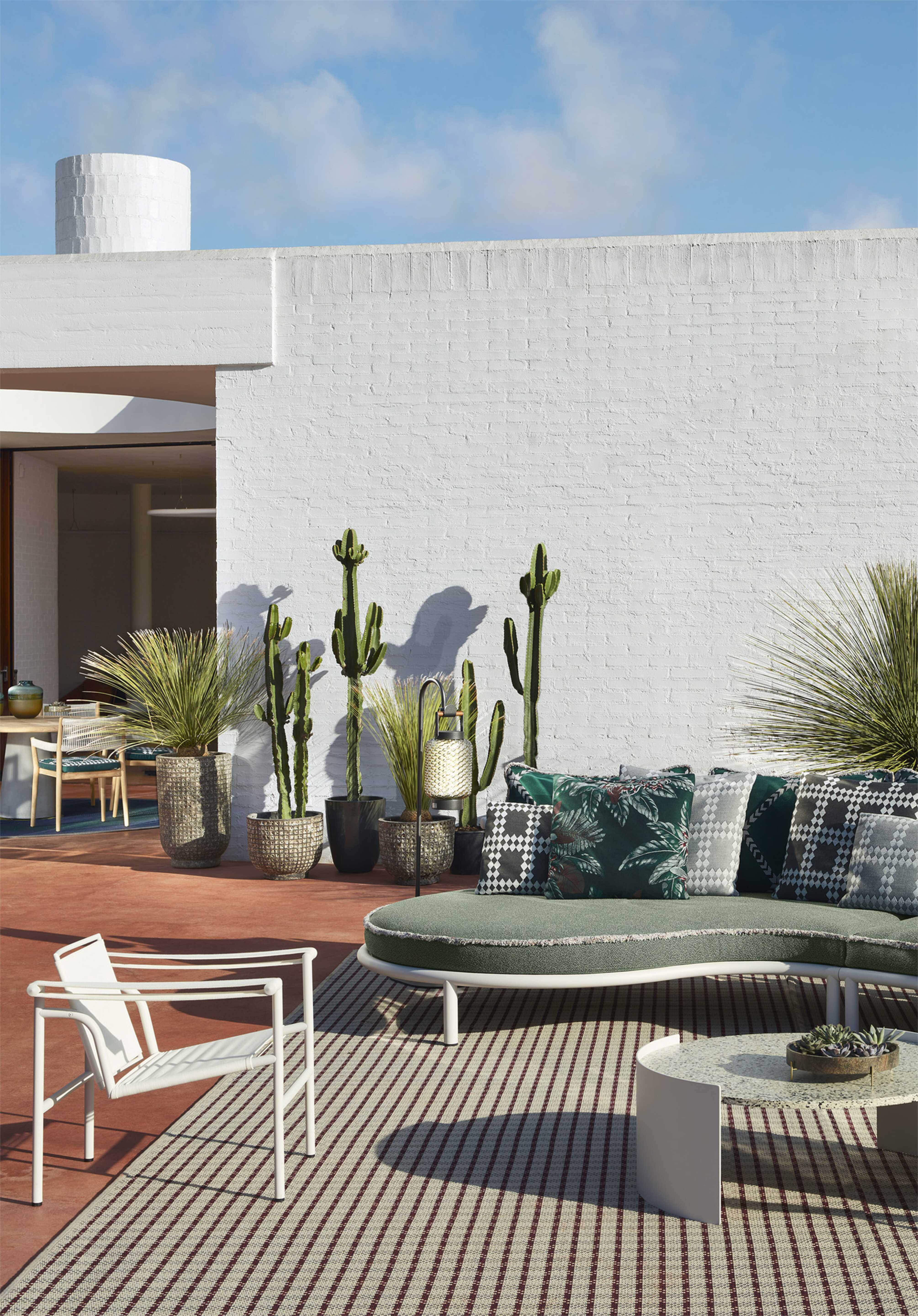 1 Fauteuil à dossier basculant - Outdoor Armchair by Le