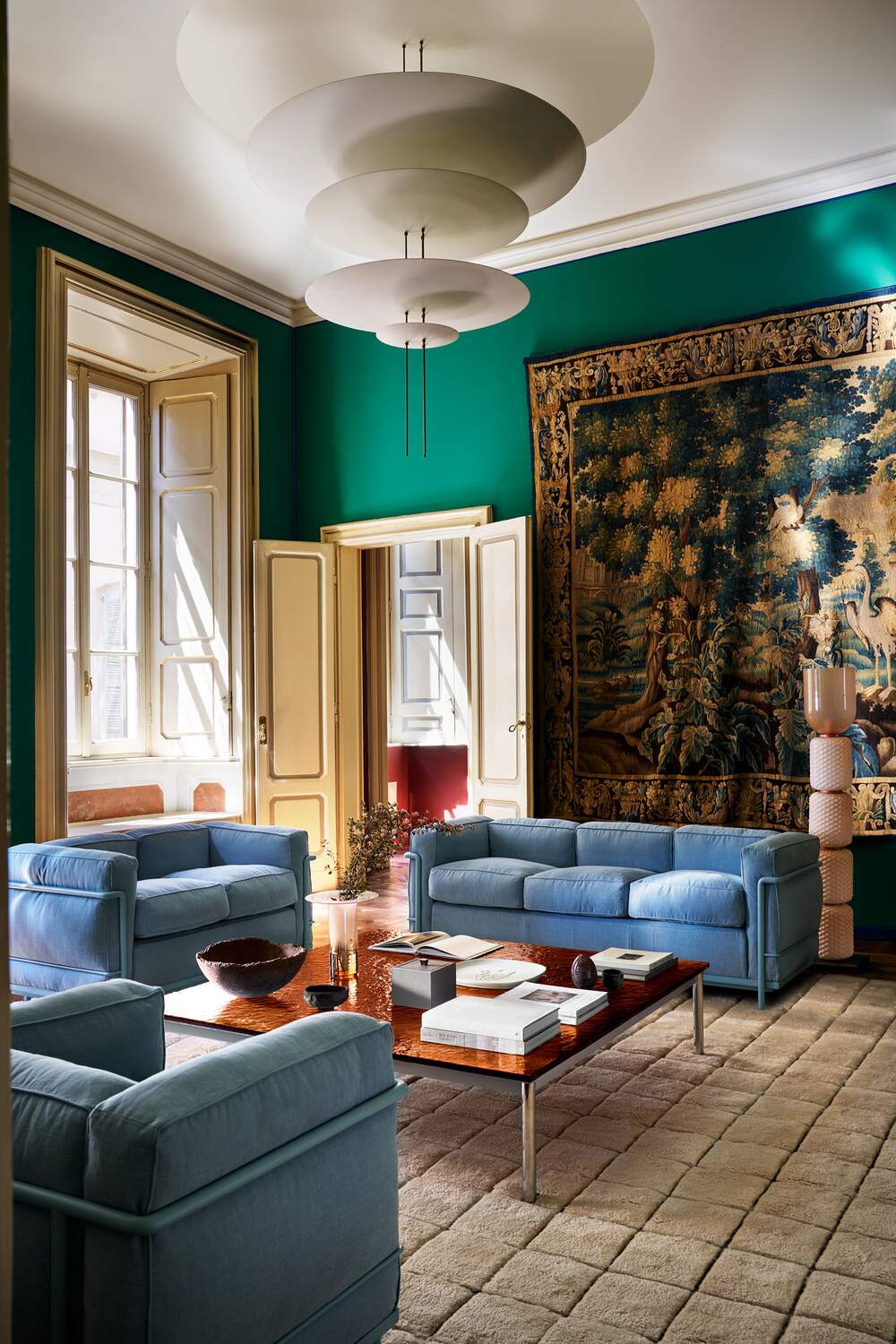 2 Fauteuil Grand Confort, petit modèle, Durable | Le Corbusier, P