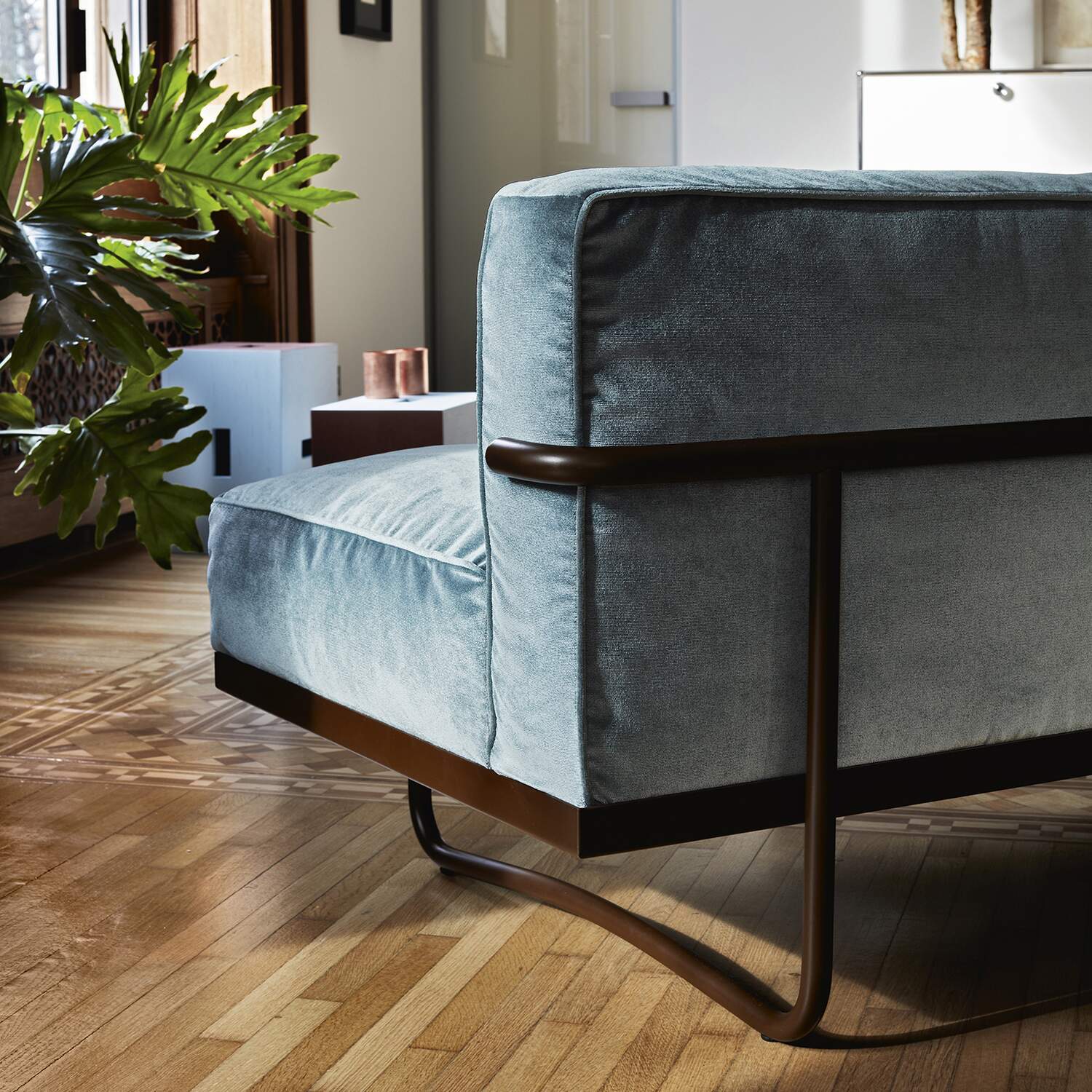 LILY　カッシーナ　LC5.F ソファ/デイベッド　ホワイト本革 LILY カッシーナ LC5.F ソファ/デイベッド ホワイト本革 Cassina