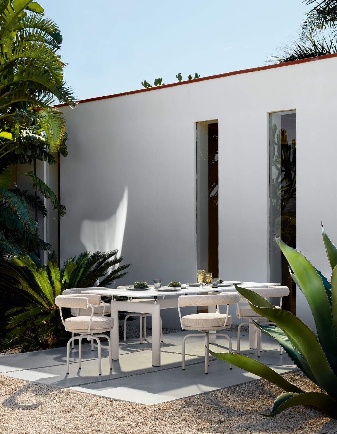 6 Table tube d'avion table | Outdoor | Le Corbusier, P. Jeanneret