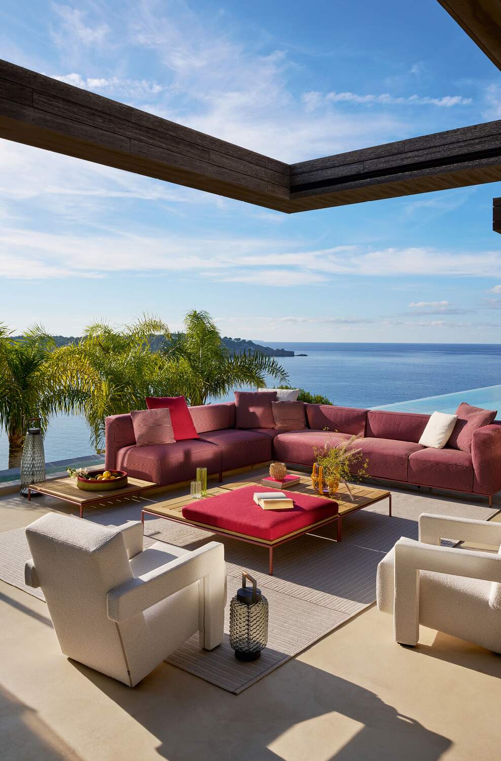 Mex-Hi Outdoor low table | Piero Lissoni