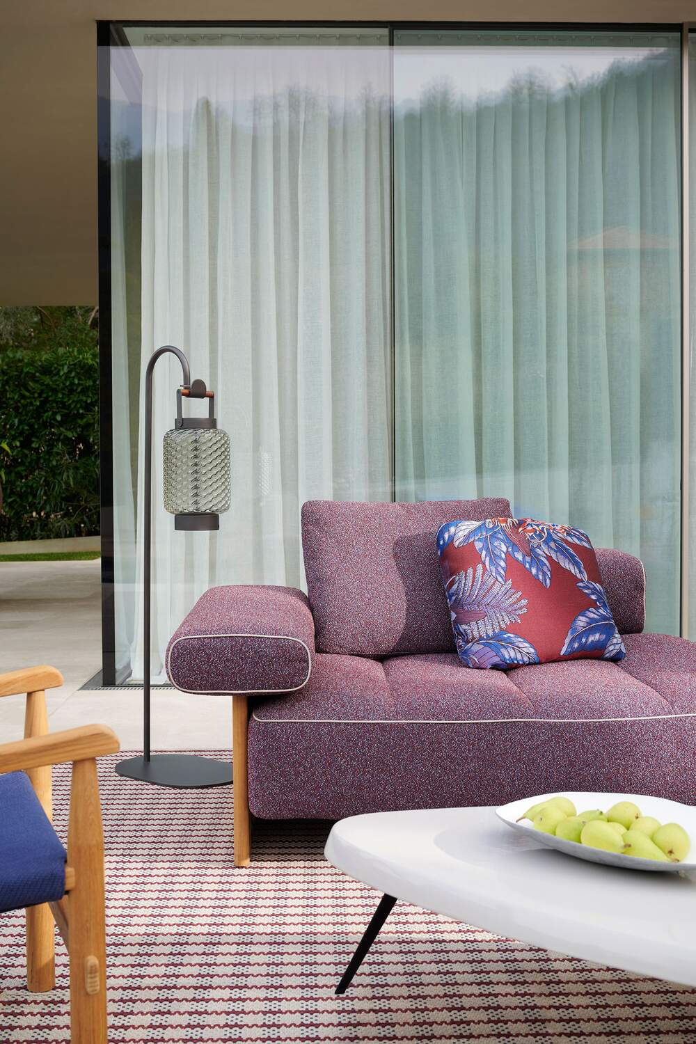 Mexique outdoor low table | Outdoor | C. Perriand | Cassina