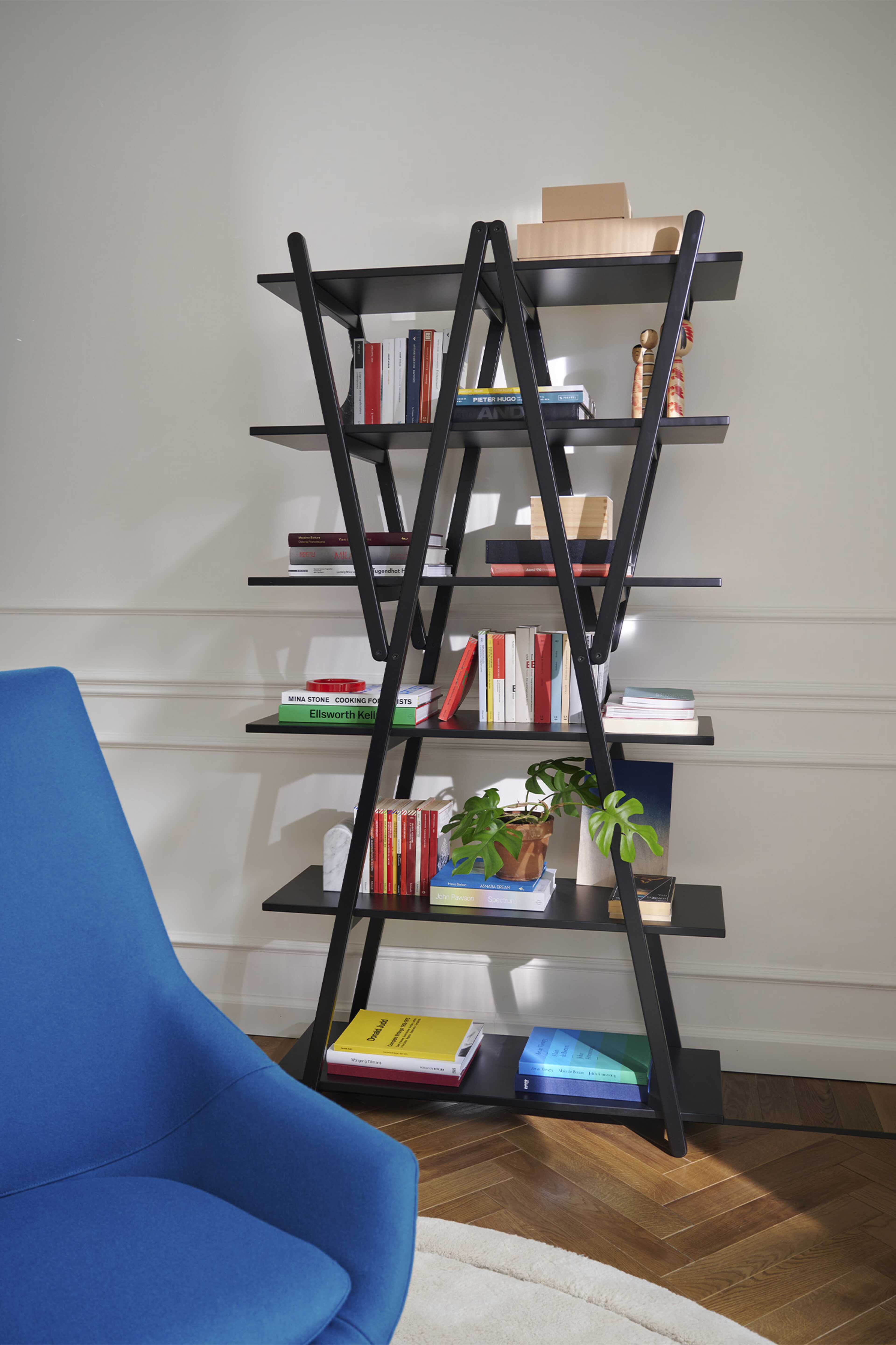 Nuvola Rossa Bookcase by Vico Magistretti | Cassina