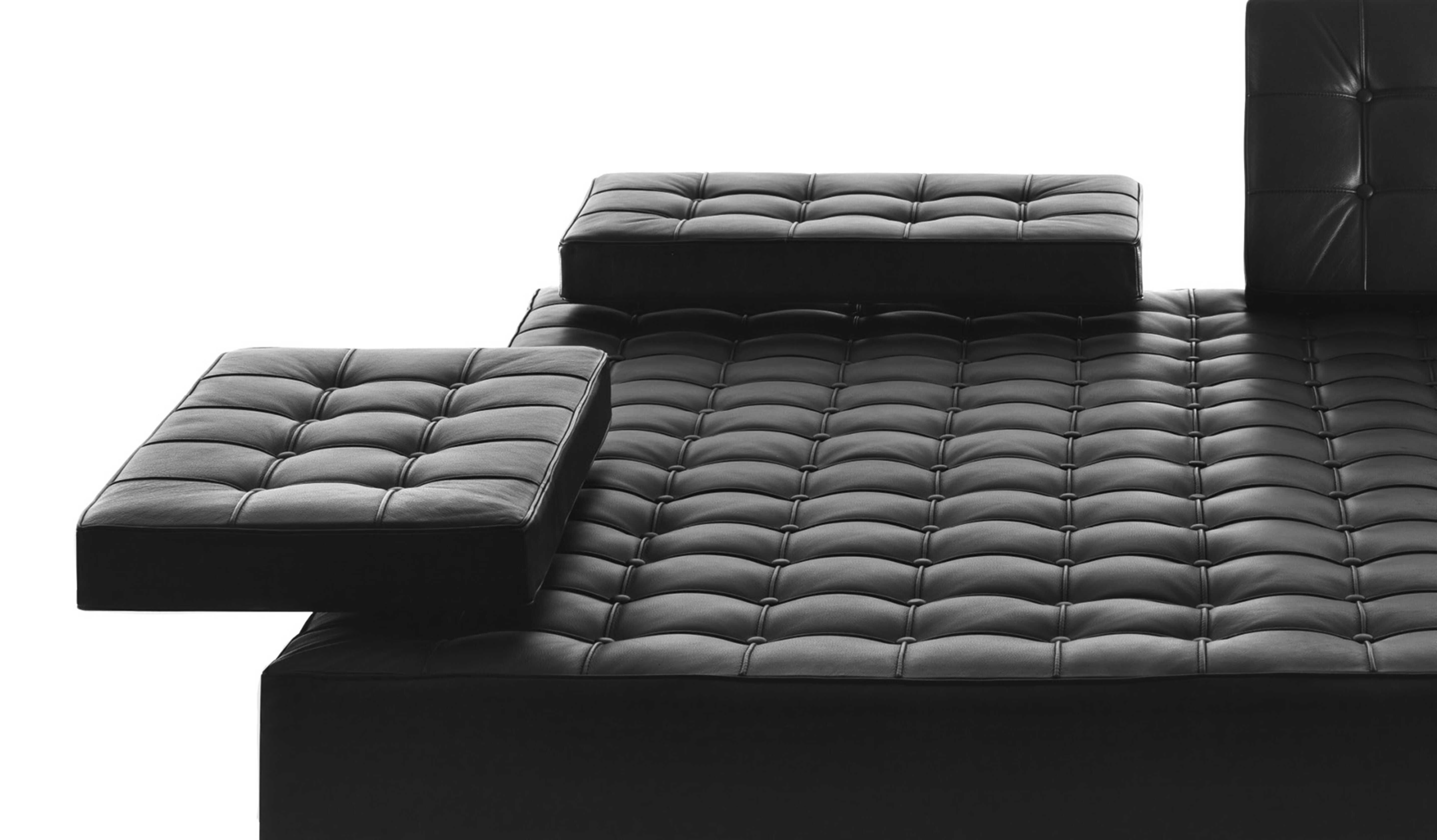 Cassina（カッシーナ）241-00 PRIVE オットマン 黒革（13X606