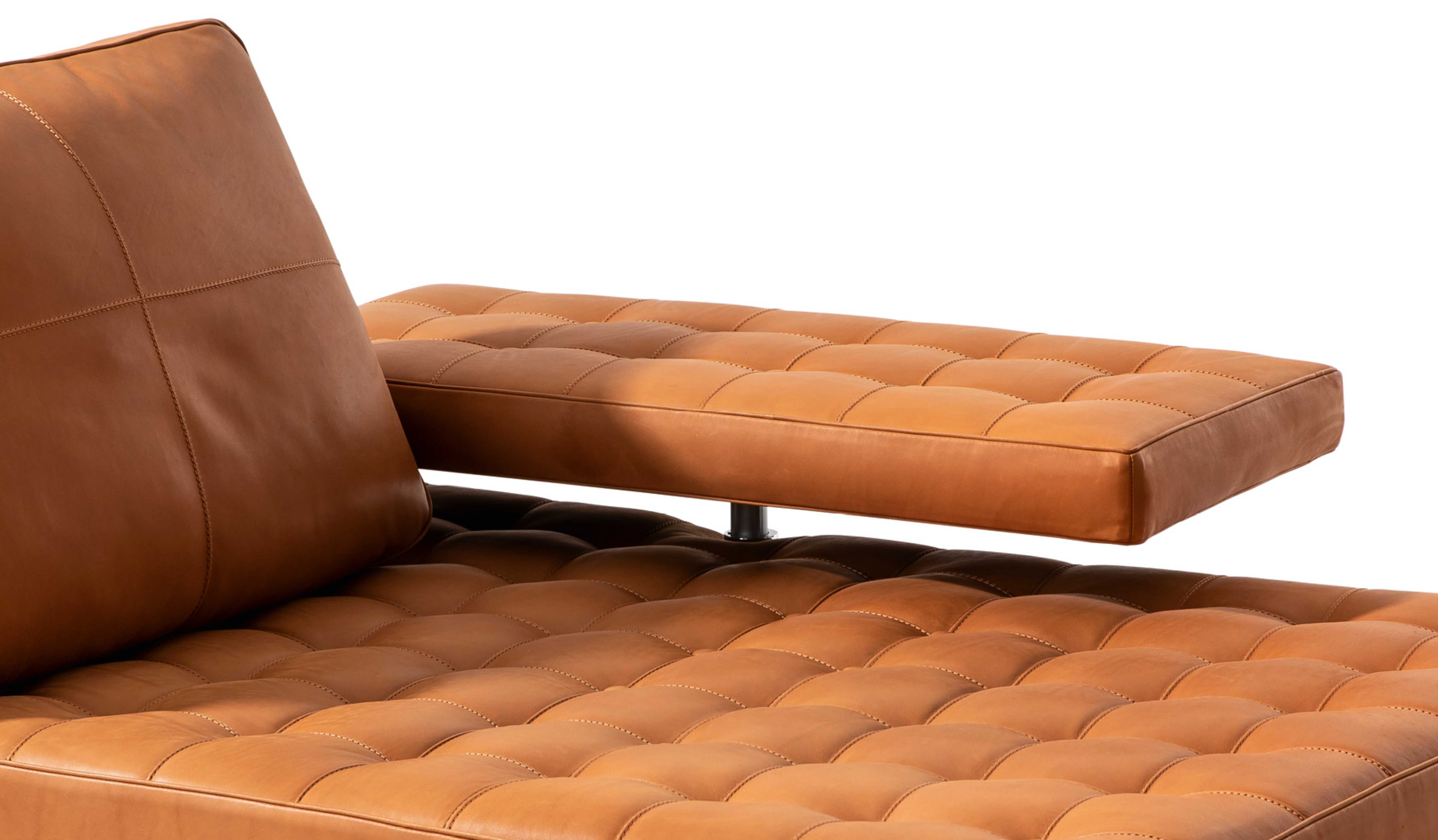 Cassina（カッシーナ）241-00 PRIVE オットマン プリヴェ