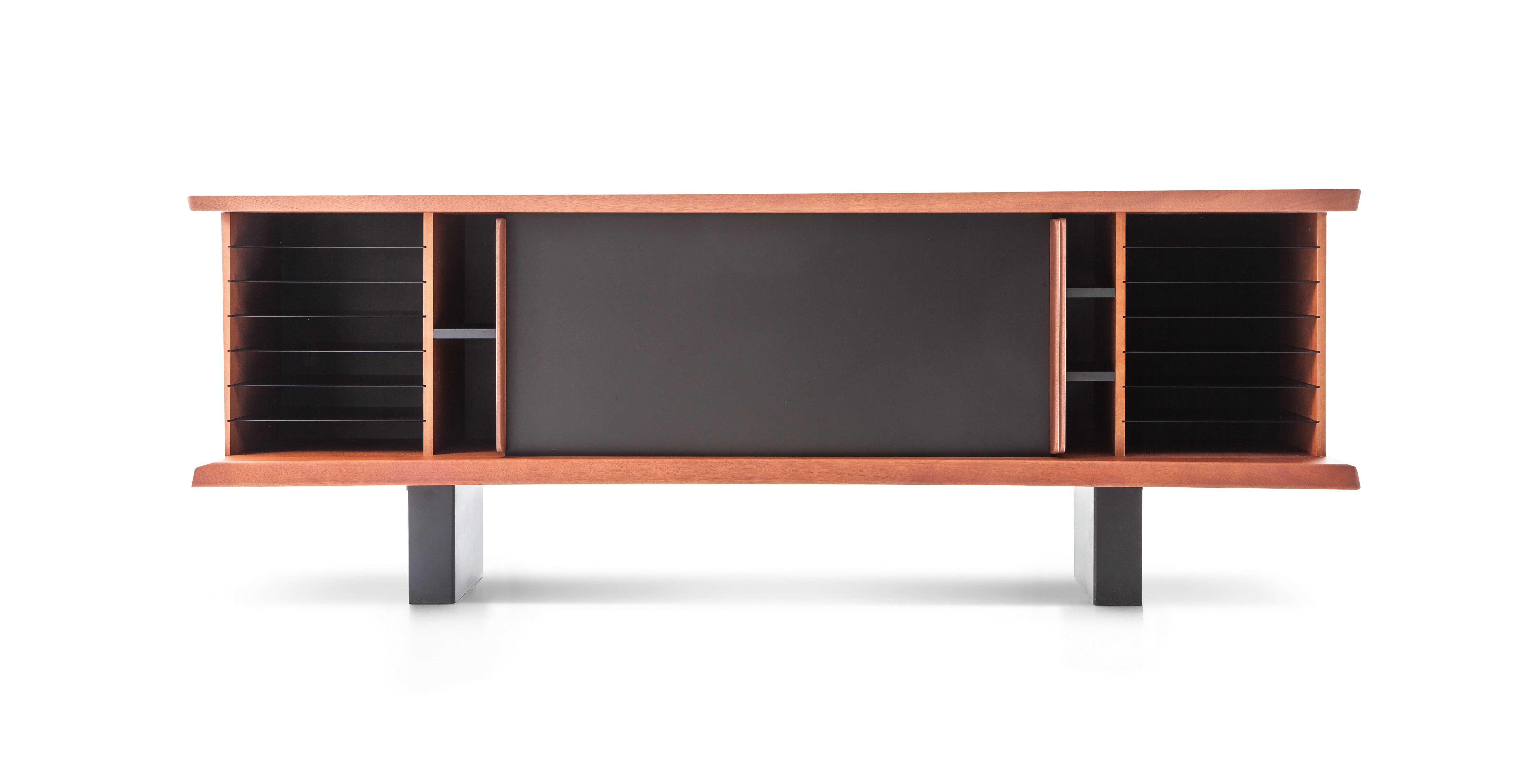Riflesso Storage cabinet by Charlotte Perriand | Cassina