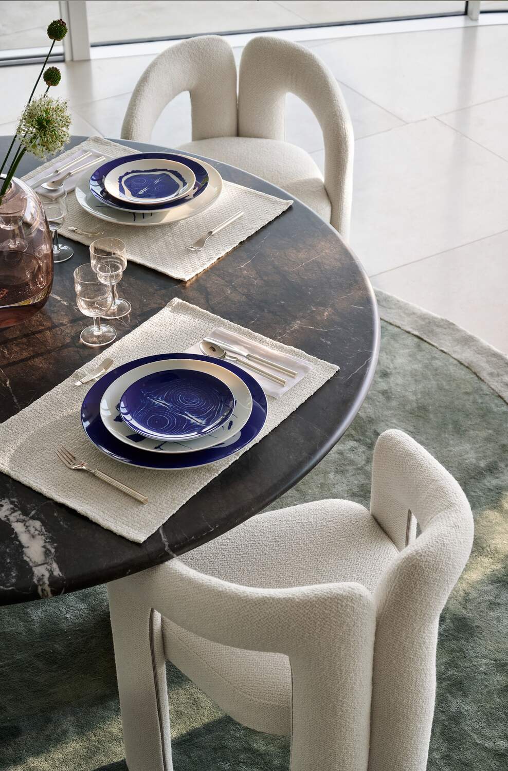 【限定値引】Cassina VENTO round dining table Cassina La Rotonda Dining Table | twentytwentyone
