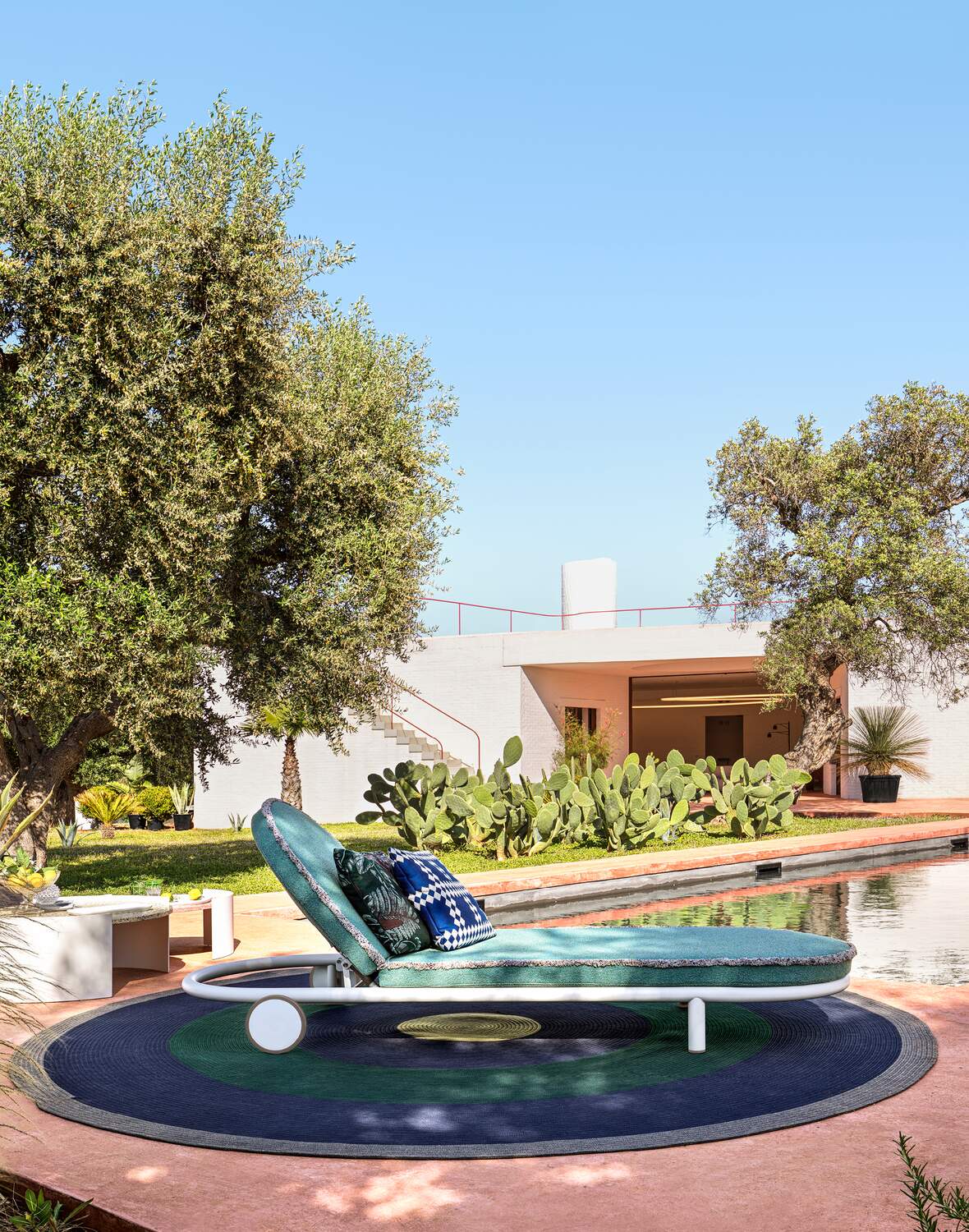 Trampoline sunbed | Patricia Urquiola