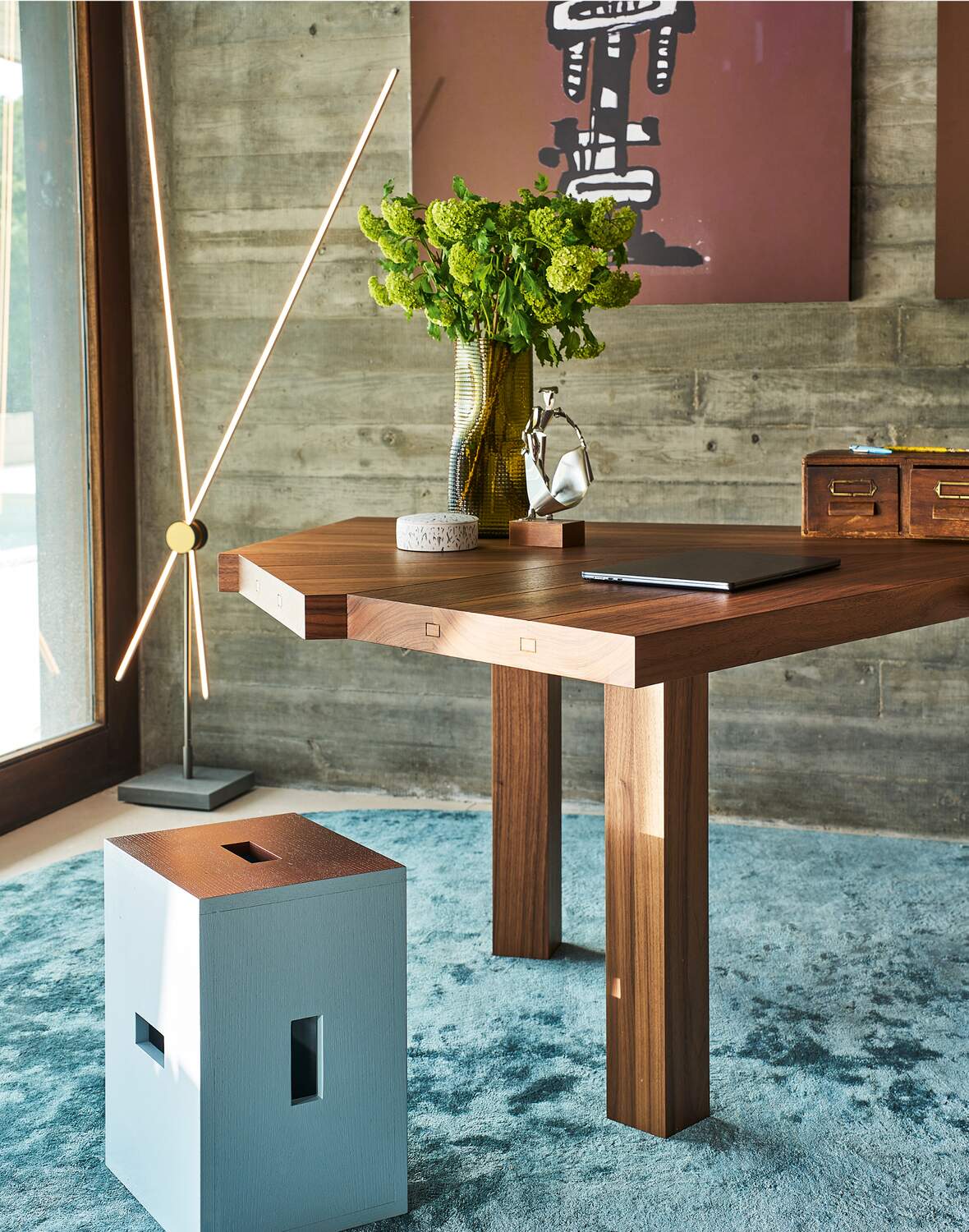 限定値引】Cassina VENTO round dining table 限定値引】Cassina VENTO