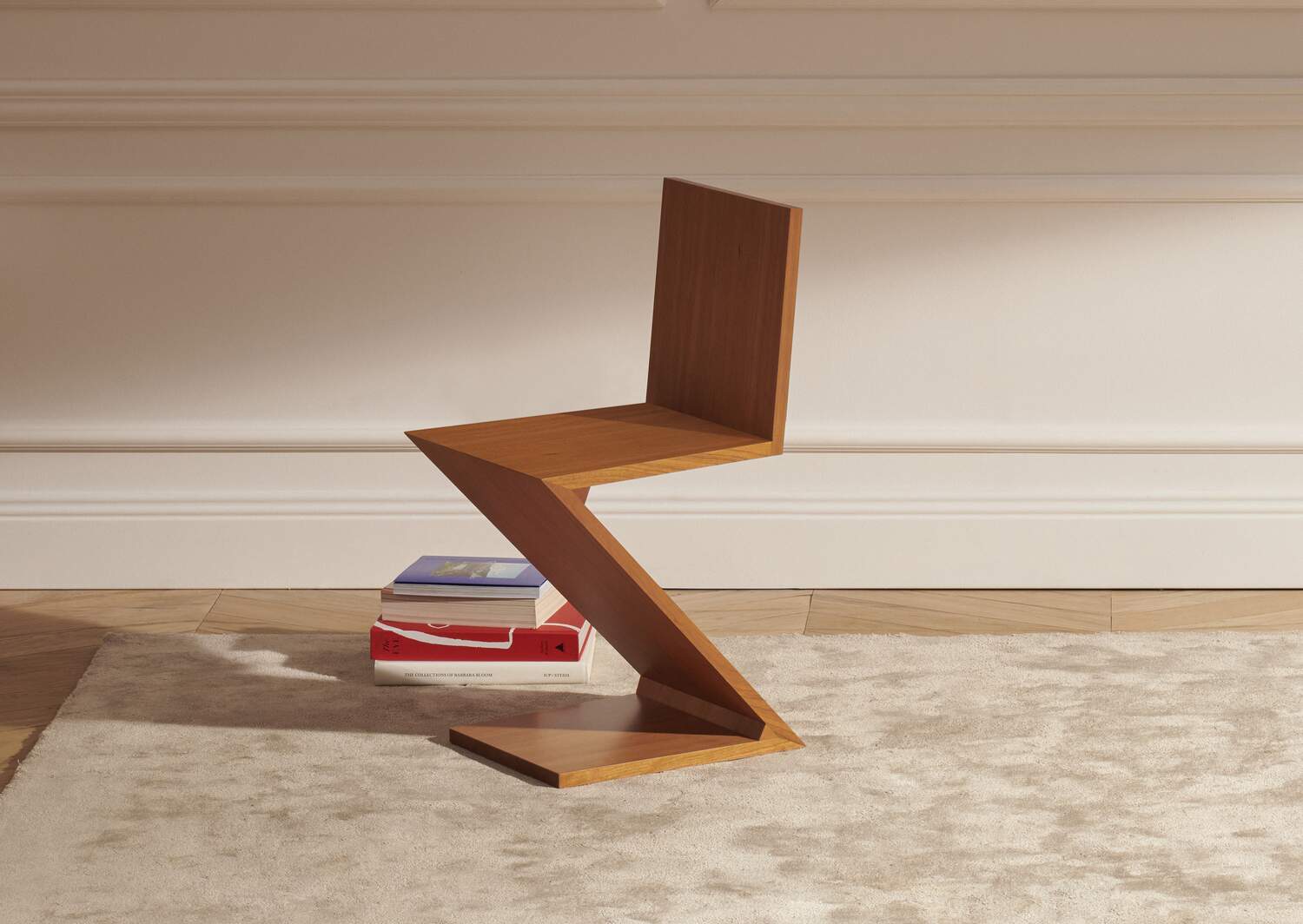Zig Zag Chair by Gerrit Thomas Rietveld | Cassina