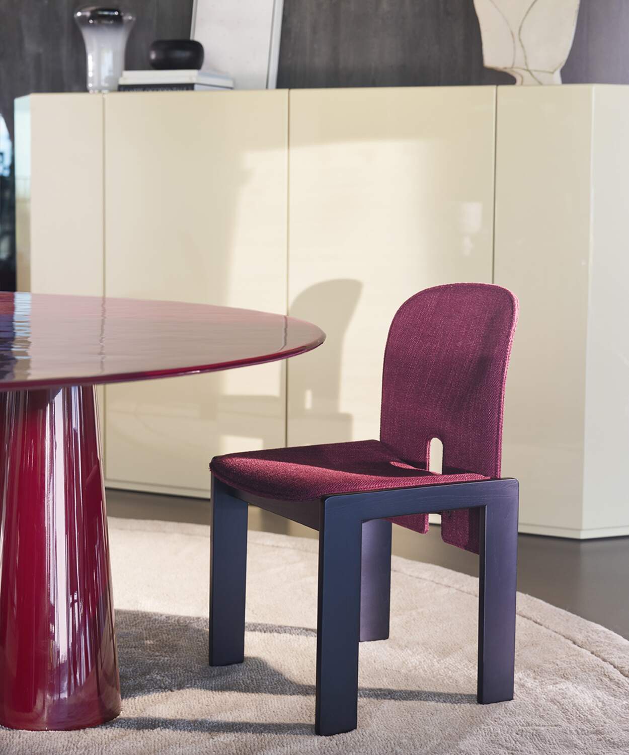 Designer dining area. Immerse yourself in Cassina elegance